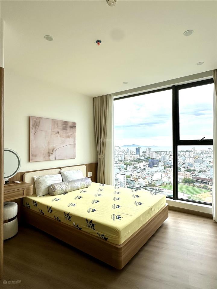Cho thuê căn hộ 2pn view sông tầng 17 panoma1 full nội thất mới đẹp