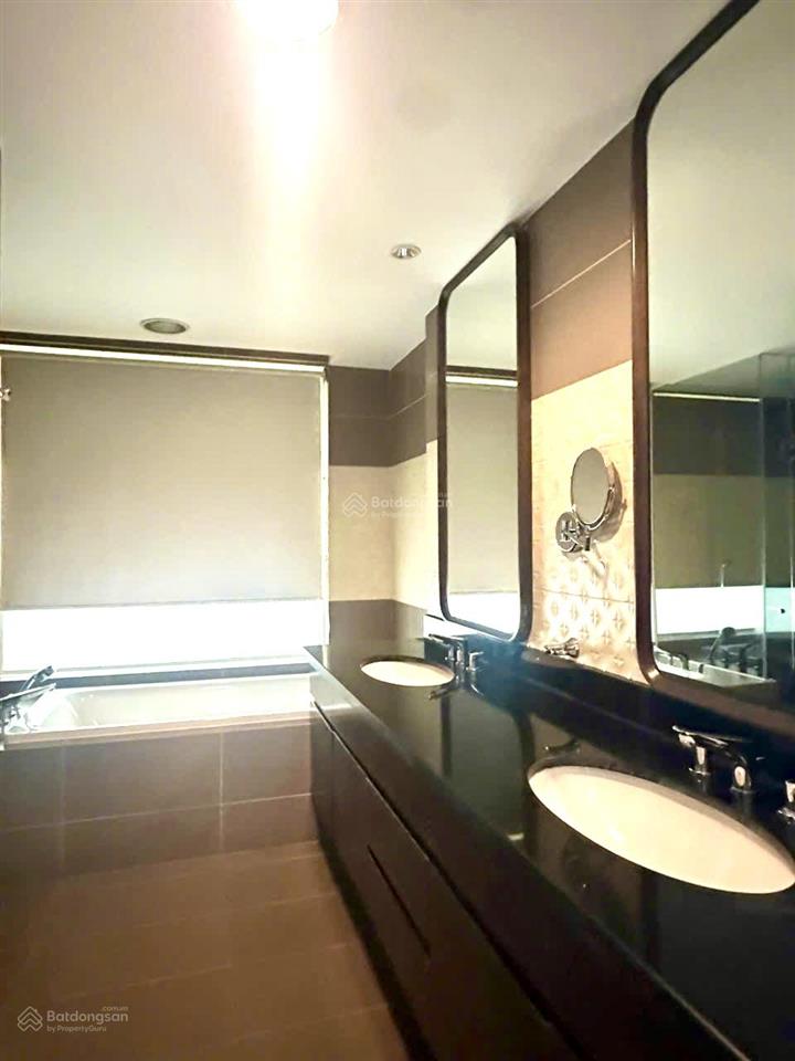 Cần bán căn villa premier 4 phòng ngủ, 3 tầng, dt đất 448m2  0973 577 ***
