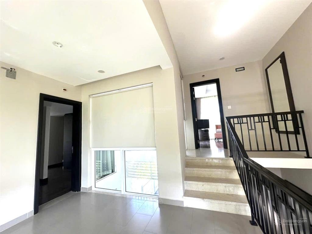 Cần bán căn villa premier 4 phòng ngủ, 3 tầng, dt đất 448m2  0973 577 ***