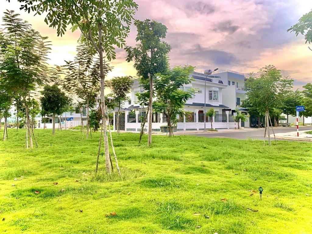 Cần bán gấp giá tốt chỉ 42 triệu/m2 lô góc vip đường thông 27 mét mỹ gia gói 5 nha trang