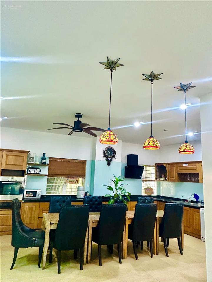 Bán villa thiết kế đẹp cách biển mỹ khê 200m