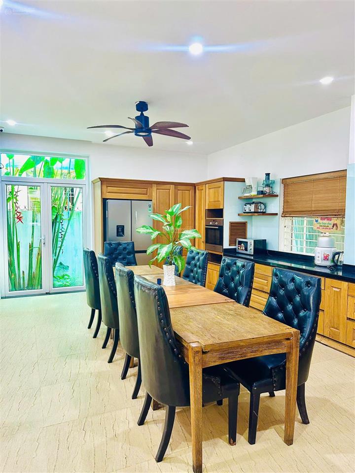 Bán villa thiết kế đẹp cách biển mỹ khê 200m