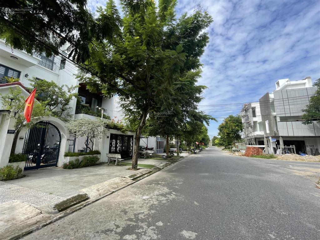 Bán đất nam việt á, giá đầu tư