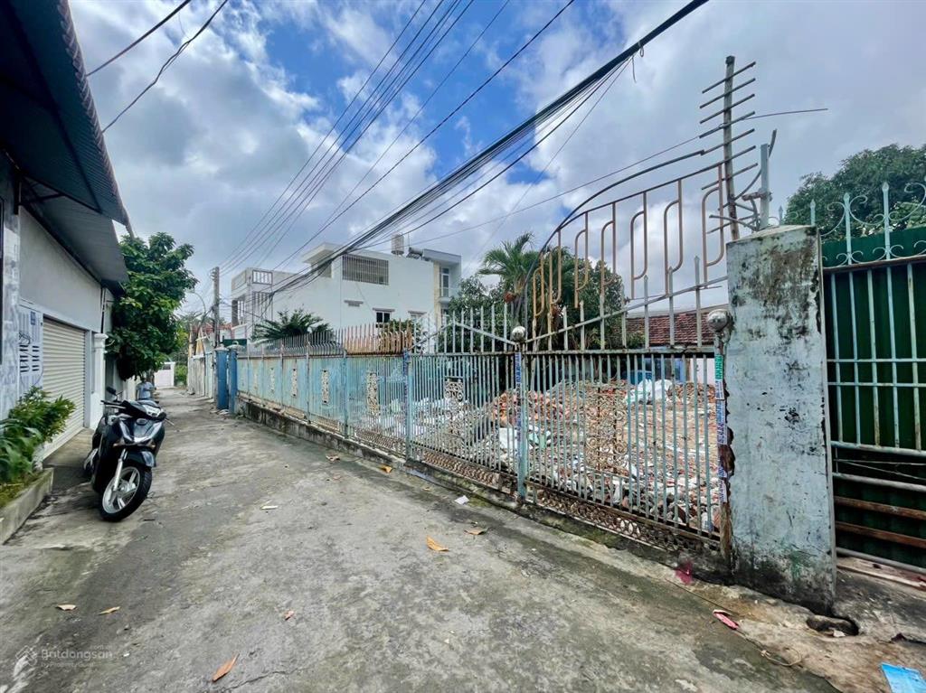 Bán đất hẻm nguyễn chích, vĩnh hoà, nha trang. dt 235,8m2. ngang 7,27m. sổ hồng.  0931 183 ***