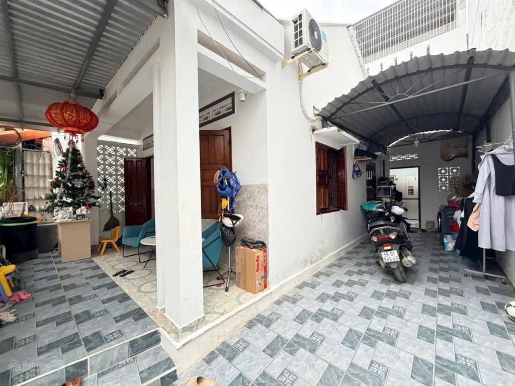 Bán nhà cấp 4 hẻm nguyễn biểu, vĩnh hải, nha trang. dt 108,9m2. ngang 8m. gần biển. giá 6,9 tỷ
