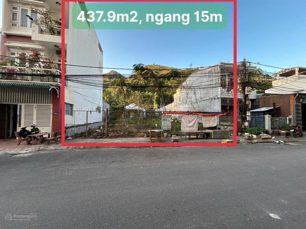 Bán đất đường dương hiến quyền, vĩnh hoà, nha trang. dt438m2. ngang 15m. gần biển. giá48 tỷ
