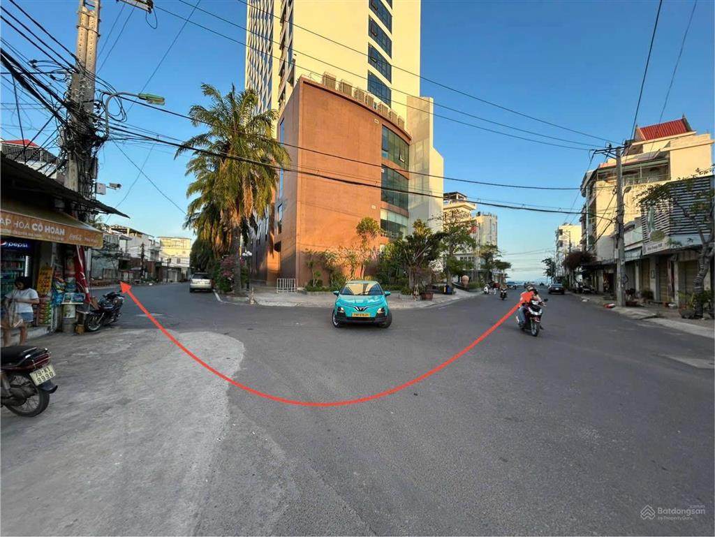 Bán đất đường dương hiến quyền, vĩnh hoà, nha trang. dt438m2. ngang 15m. gần biển. giá48 tỷ