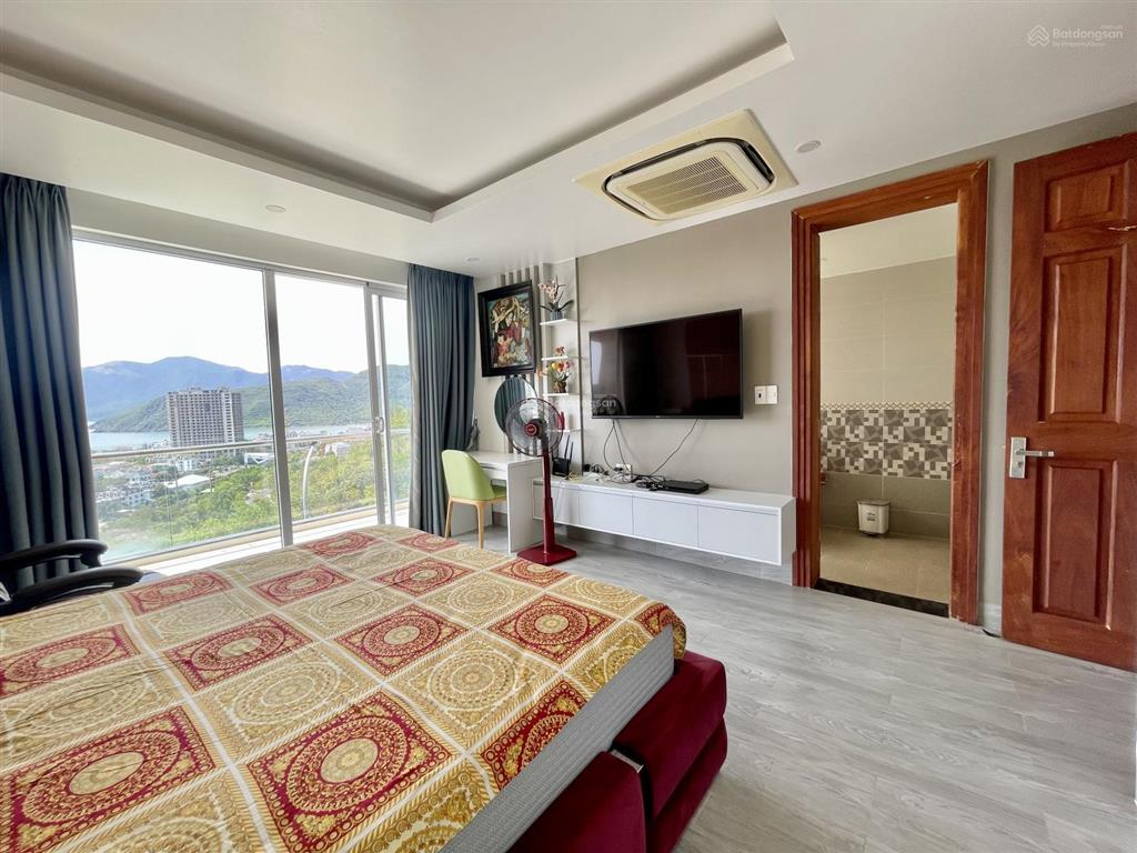 Bán biệt thự anh nguyễn, vĩnh trường, nha trang. dt 340m2. sổ hồng. hướng biển. giá bán 47 tỷ