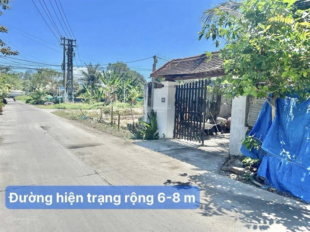Bán đất đường trạm điện, vĩnh ngọc, nha trang. dt 90,6m2. ngang 6m. sổ hồng. hướng bắc. giá 2,75tỷ