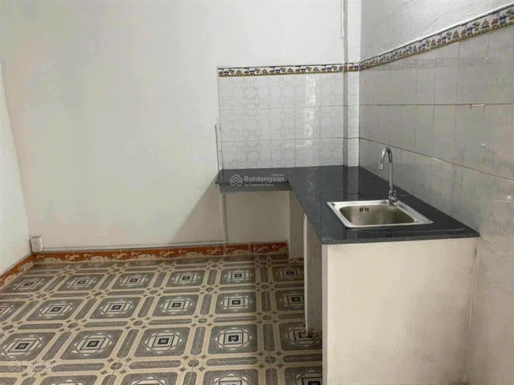 Bán nhà cấp 4 hẻm đường 2/4, vĩnh hoà, nha trang. dt 53m2. sổ hồng. giá 3,4 tỷ. đường ô tô 5m