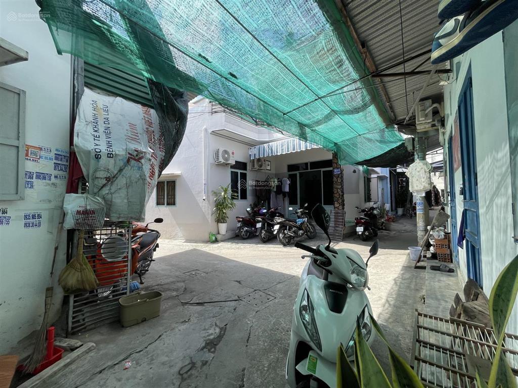 Bán dãy trọ 5 phòng. hẻm nguyễn khuyến, vĩnh hải, nha trang. dt 95,2m2. sổ hồng. giá 3,8 tỷ