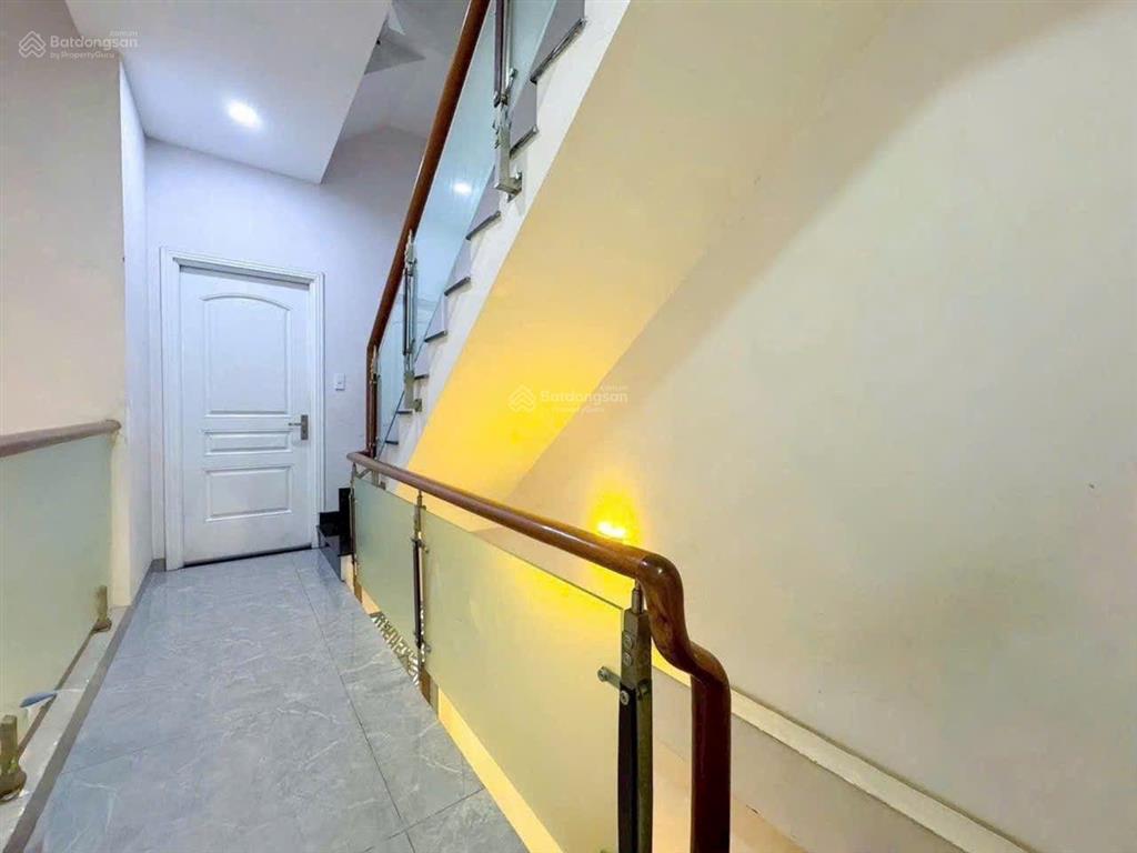 Bán nhà mặt tiền đường bế văn cấm, vị trí kinh doanh mua bán dt 4x20m, 3 lầu, 5pn, 6wc, giá 23tỷ990