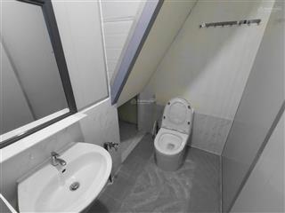 Cho thuê nhà nguyên căn hẻm xe hơi đường số 27, tân quy, q7, dt 6x15, 1lau, 6pn 3wc, giá 16tr/thang