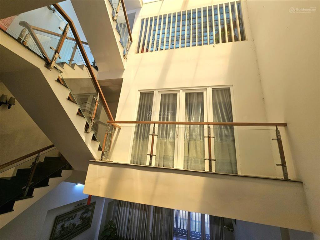 Bán nhà mặt tiền đường số, gần chợ tân quy, dt 6,2x18m, 3 tầng, 4pn, 2st, giá 19tỷ5