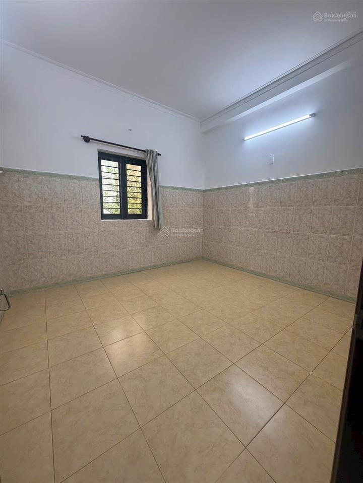 Nhà hẻm xe hơi đường huỳnh tấn phát, dt 4x16, 2 lầu, 1 trệt, 4pn, 3wc, giá 8 tỷ thương lượng.