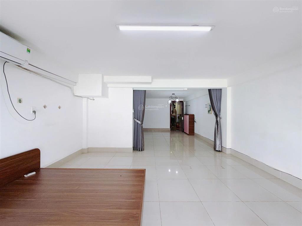 Bán chdv 21 phòng, thứ nhập 150triệu, hxh đường trần xuân soạn, dt 5x30, 1hầm, trệt, lửng, 2lau, st