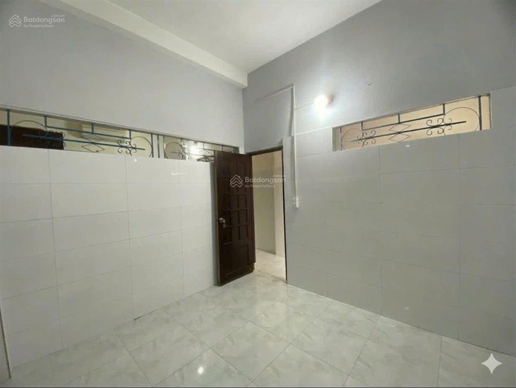 Cho thuê nhà mới, mặt tiền đường lê văn lương, dt 5x20, 1 lầu, 3pn, 2wc