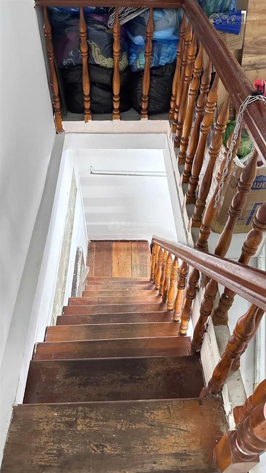Bán nhà hẻm 30 đường lâm văn bền, phường tân kiểng, q7, dt 4x11, 1 lầu, 2pn, 2wc.