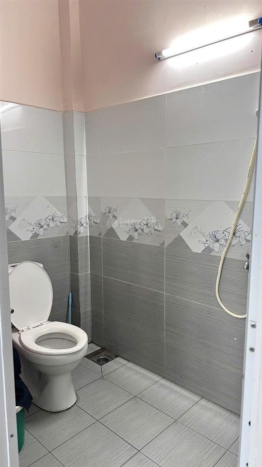 Bán nhà hẻm 30 đường lâm văn bền, phường tân kiểng, q7, dt 4x11, 1 lầu, 2pn, 2wc.