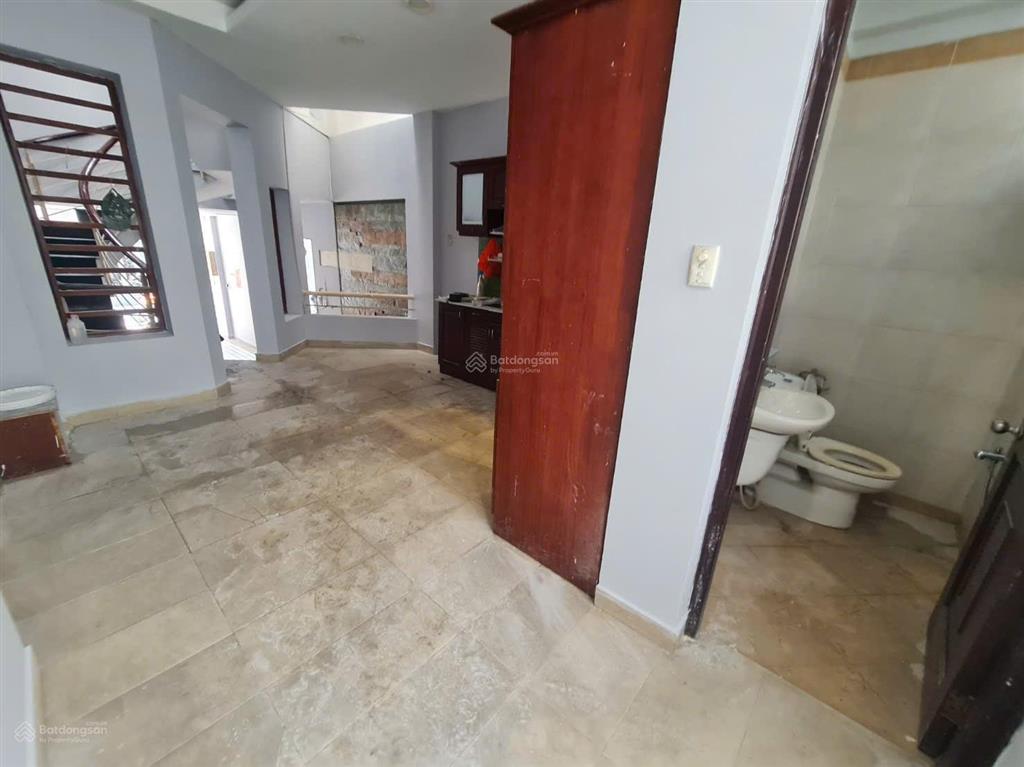 Cho thuê nhà hẻm xe hơi, đường lâm văn bền, dt 4x25, 2 lầu, 3pn, 3wc, 1pt, sân vườn. máy lạnh.