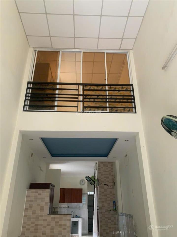 Bán nhà hẻm 77 đường chuyên dùng 9, dt 7x21,5m, cn 150m, nhà cấp 4 lửng đúc giả, 3pn, 2wc, giá 6tỷ6