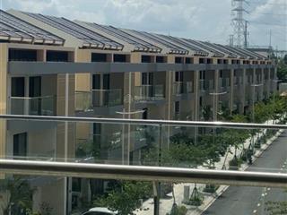 Ban công đông nam  tầng đẹp view biệt thự yên tĩnh  giá 5,42 tỷ