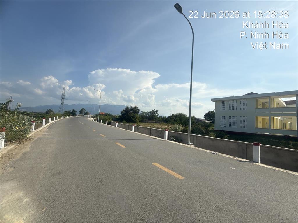 Bán lô đất hiệp thạnh  ninh bình  ninh hoà. diện tích 173,1 m2 có 120m thổ cư, ngang 6,5m 590tr