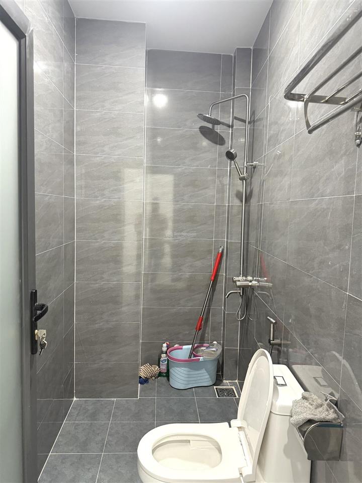 Hạ giá bán nhanh 2 tỷ 590 nhà 2 tầng mới xây diên an  mặt tiền đường lỗ đế, sát kdc phú ân nam 2