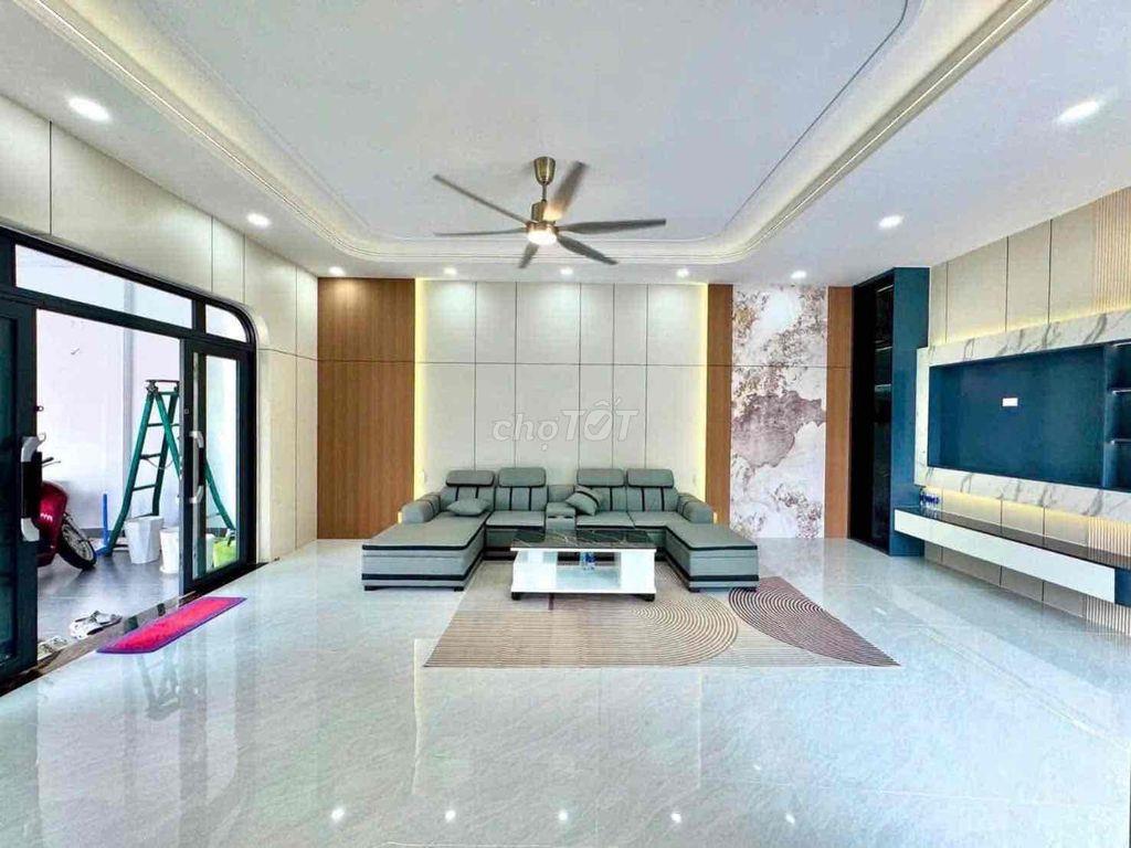 Bán nhà mặt tiền đường nhựa thông lầu trệt ngang rộng 20m cực đẹp