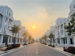 Bán bt đơn lập tinh hoa 2 lô 58 hướng tb, 365m2 đất xd 921.3m2 căn thô view giữa vườn hoa lớn 135ty