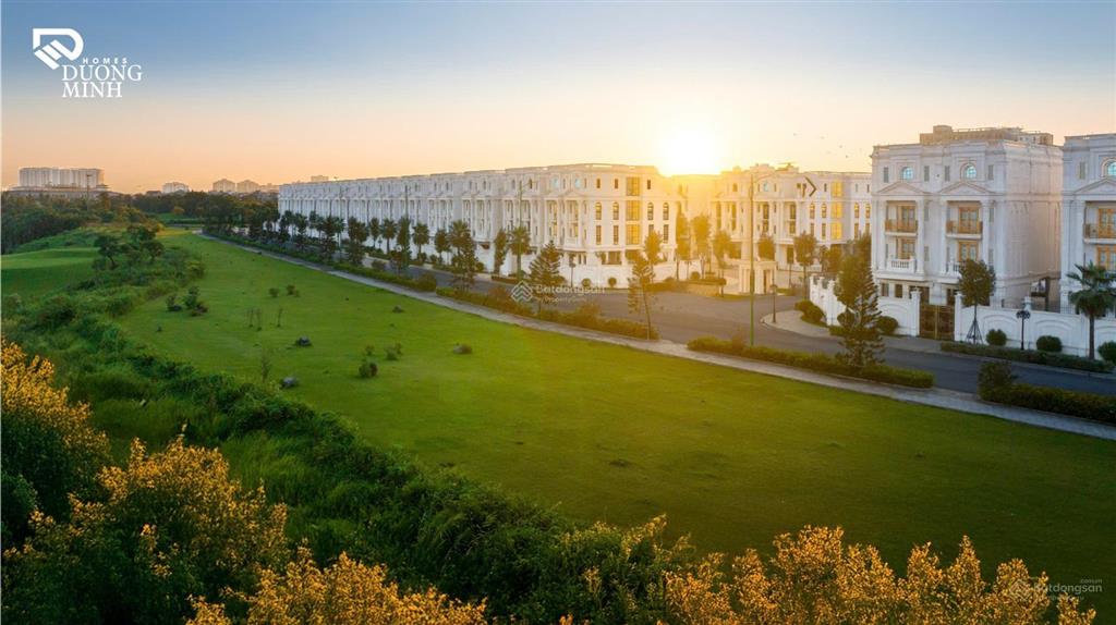 Bán bt đơn lập tinh hoa 2 lô 58 hướng tb 365,5m2 đất xd 921,3m2 thô view giữa vườn hoa lớn 135 tỷ