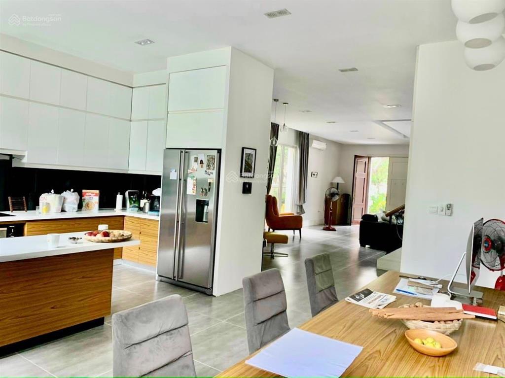 Cho thuê biệt thự hoa phượng 04  33 435m2 đất vị trí trung tâm hoàn thiện full nội thất 50tr/tháng