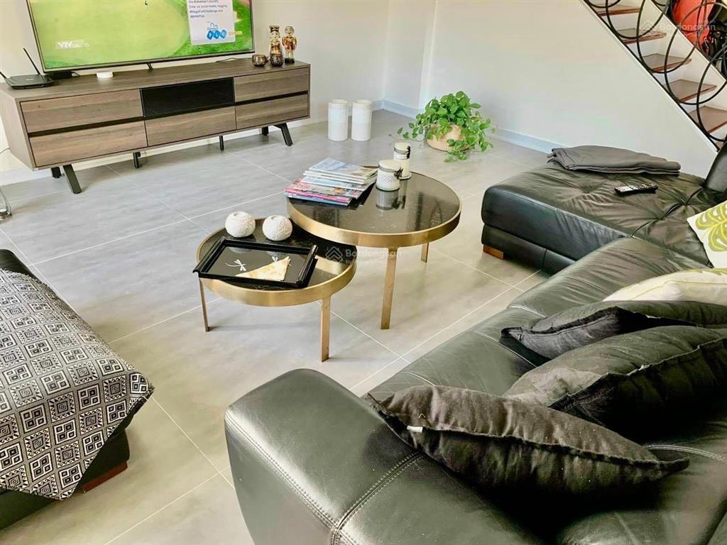 Cho thuê biệt thự hoa phượng 04  33 435m2 đất vị trí trung tâm hoàn thiện full nội thất 50tr/tháng