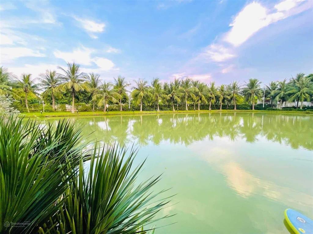 Bán gấp bt hoa sữa 07  06 hướng đb 412.5m2 xây dựng 724.1m2 view vườn hoa lớn sông miên man, 109tỷ
