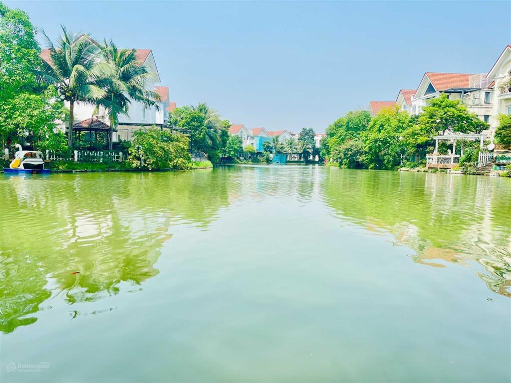 Bán gấp bt hoa sữa 07  06 hướng đb 412.5m2 xây dựng 724.1m2 view vườn hoa lớn sông miên man, 109tỷ