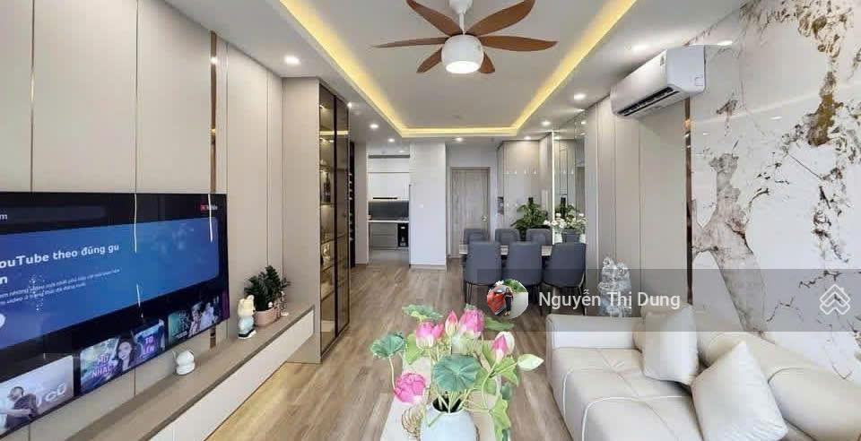 Bán căn hộ the wisteria 136m2 full nội thất cao cấp  9.5 tỷ ban công đông nam giá siêu hời!