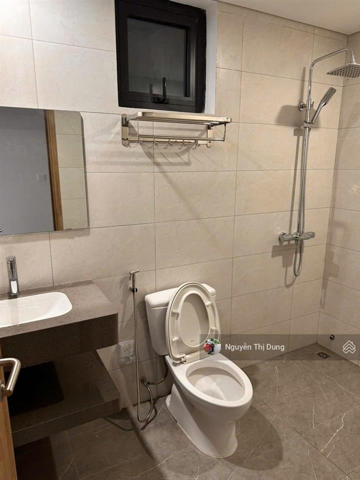Chủ nhà cần cho thuê căn hộ chung cư 138m2 giá chỉ 12.5 triệu/tháng  đông nam  ở ngay.