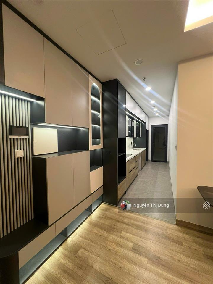 Căn hộ 110m2 đã có đồ giá chỉ 7.7 tỷ bao phí  có hỗ trợ bank  đã có sổ 