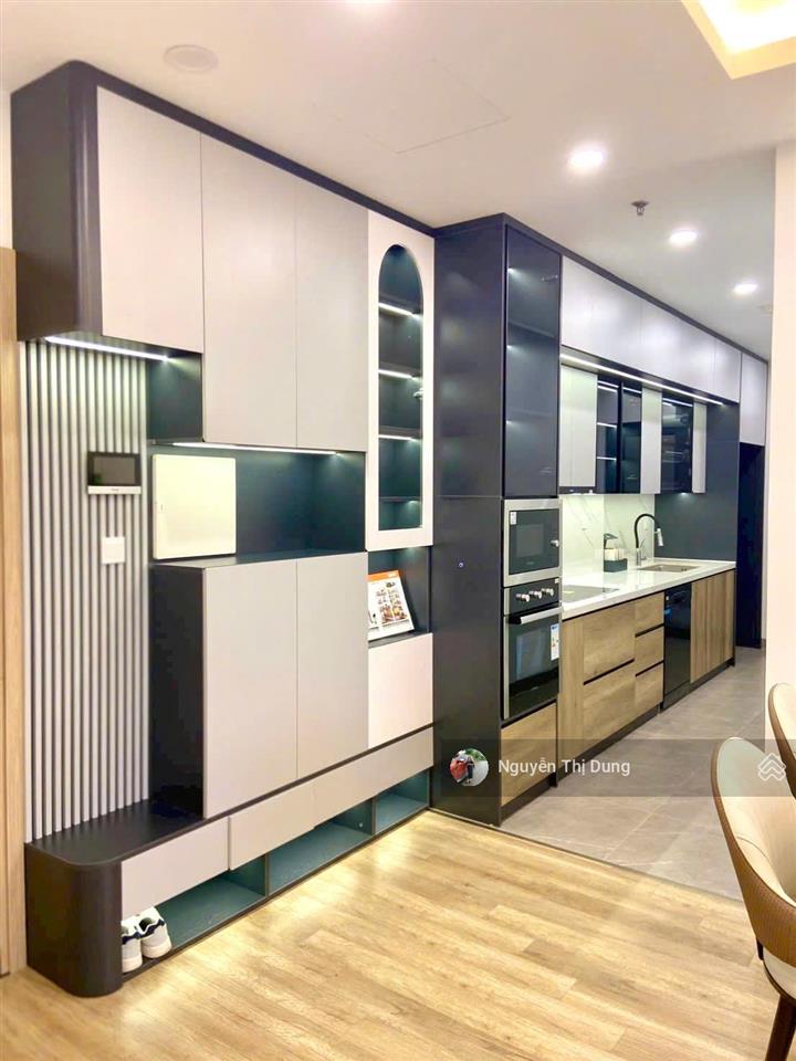 Căn hộ 110m² đã có đồ giá chỉ 7 tỷ  có hỗ trợ bank  đã có sổ sẵn sàng giao dịch.