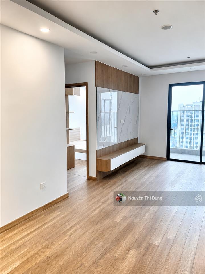 Chủ cần bán căn hộ 100m2  có nội thất liền tường  giá chỉ 6.5 tỷ bao phí.