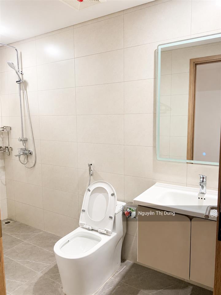 Hot! chủ nhà cần bán căn 83m2 (2 ngủ+2wc)  chỉ 5.6 tỷ bao phí  đã có đồ liền tường.