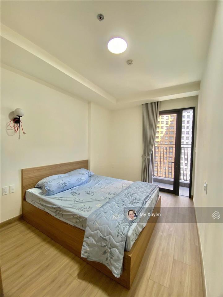 Bán ch chỉ 2,9 tỷ  full nội thất  2pn  tầng trung  sẵn hđ thuê 13 triệu