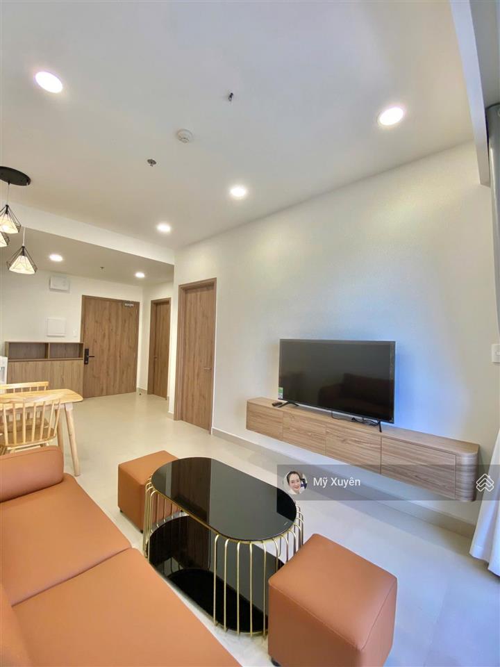 Bán ch chỉ 2,9 tỷ  full nội thất  2pn  tầng trung  sẵn hđ thuê 13 triệu