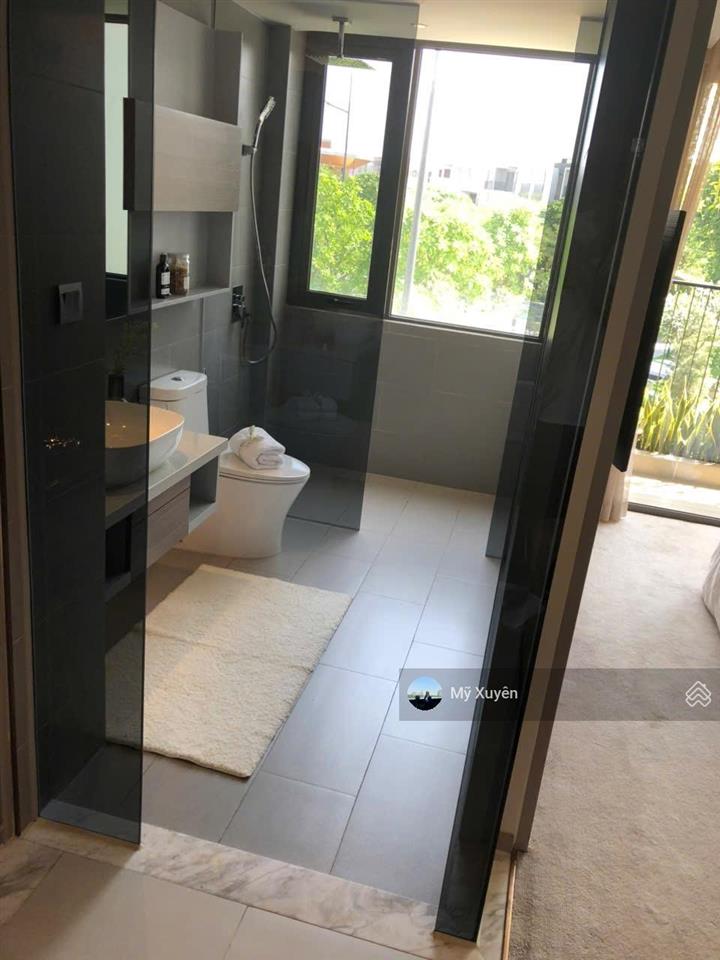 Bán căn nhà phố standard view hồ bơi  full nội thất cao cấp giá 6,5 tỷ