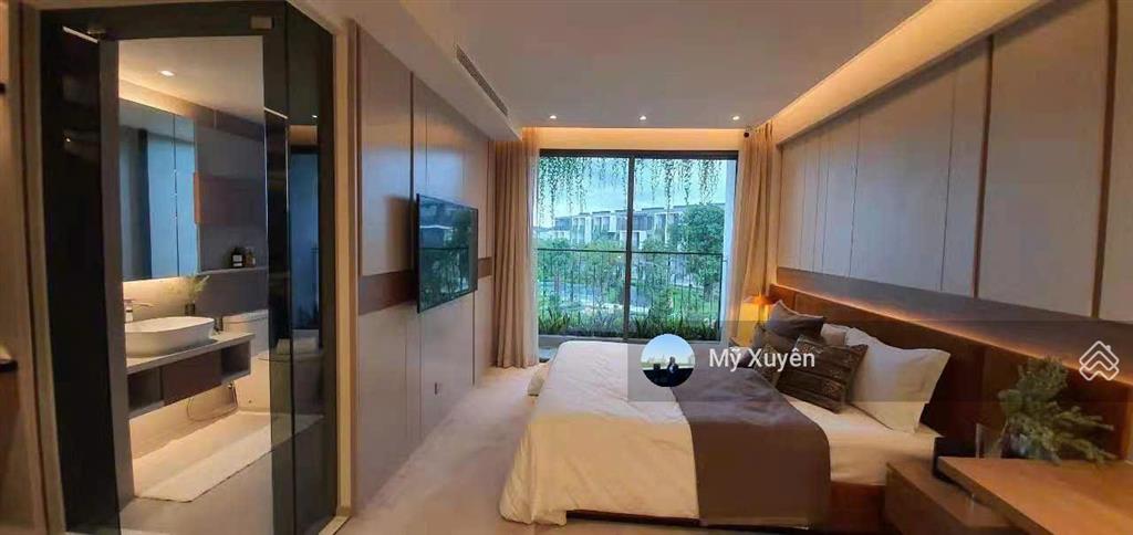 Bán căn nhà phố standard view hồ bơi  full nội thất cao cấp giá 6,5 tỷ