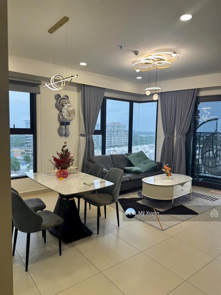 Bán ch glory 3pn view hồ bơi  full nội thất giá 5,5 tỷ