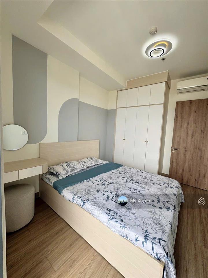 Bán ch glory 3pn view hồ bơi  full nội thất giá 5,5 tỷ