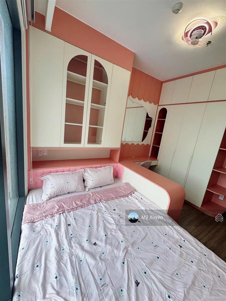 Bán ch glory 3pn view hồ bơi  full nội thất giá 5,5 tỷ