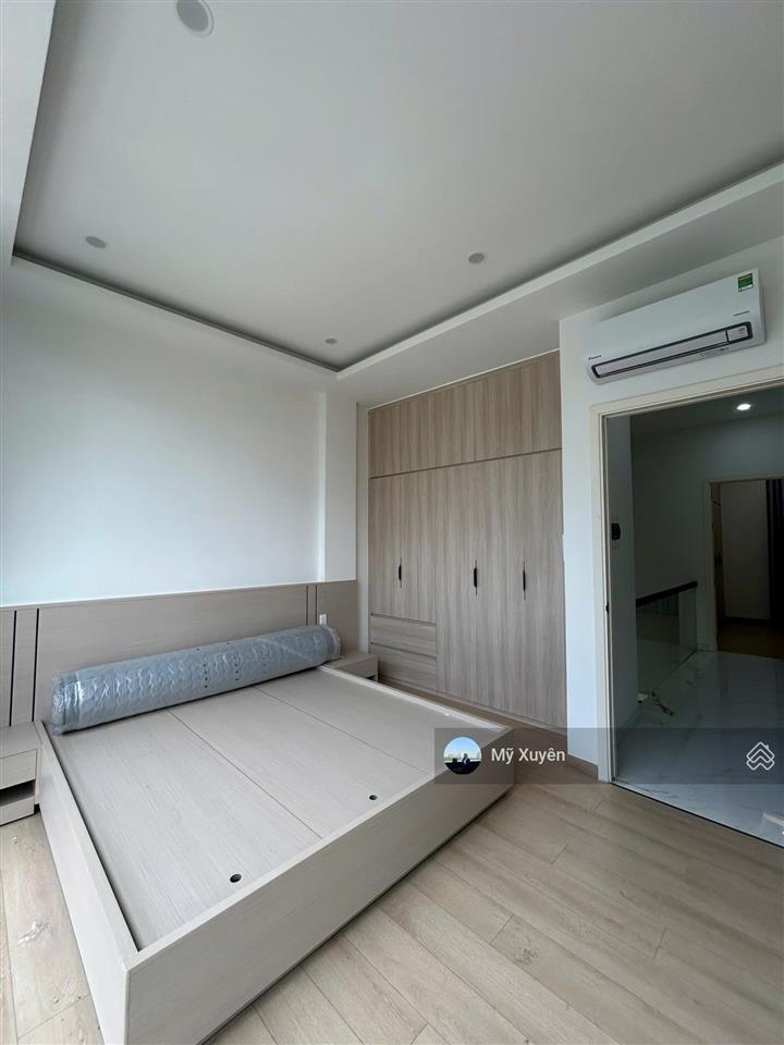 Cho thuê nhà phố the orchard  sycamore bình dương  đầy đủ nội thất  4 phòng ngủ