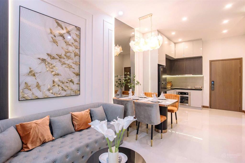 Hiếm  căn hộ diamond boulevard mặt tiền ql13 giá tốt nhất khu vực 36tr/m2  bàn giao full nội thất